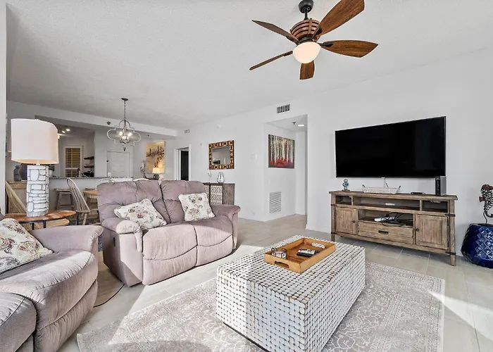 Colony West 12c Pensacola